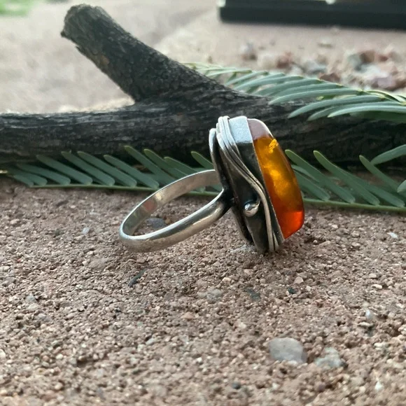 Baltic Amber & Silver Ring - Picture 5 of 8